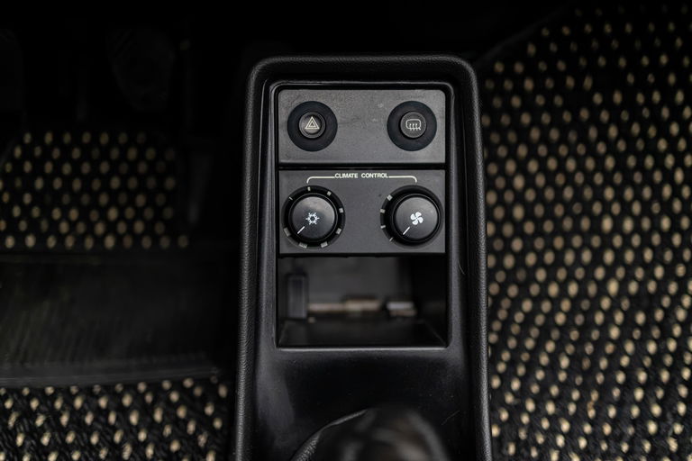 Porsche 911 Carrera 3.2 Speedster (US)