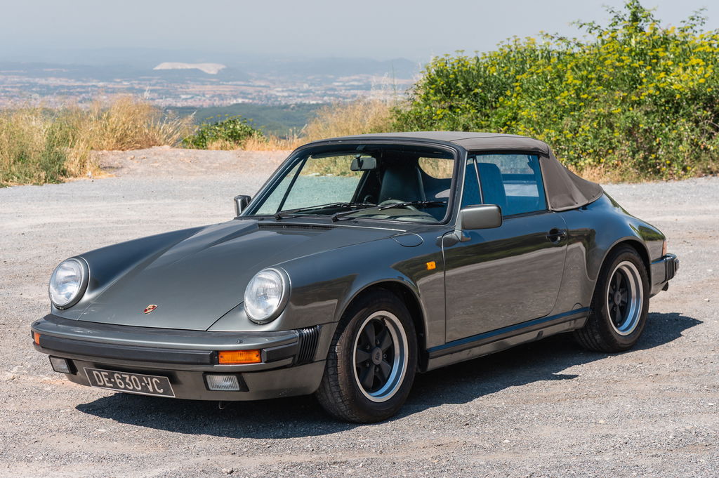 Porsche 911 Carrera 3.2