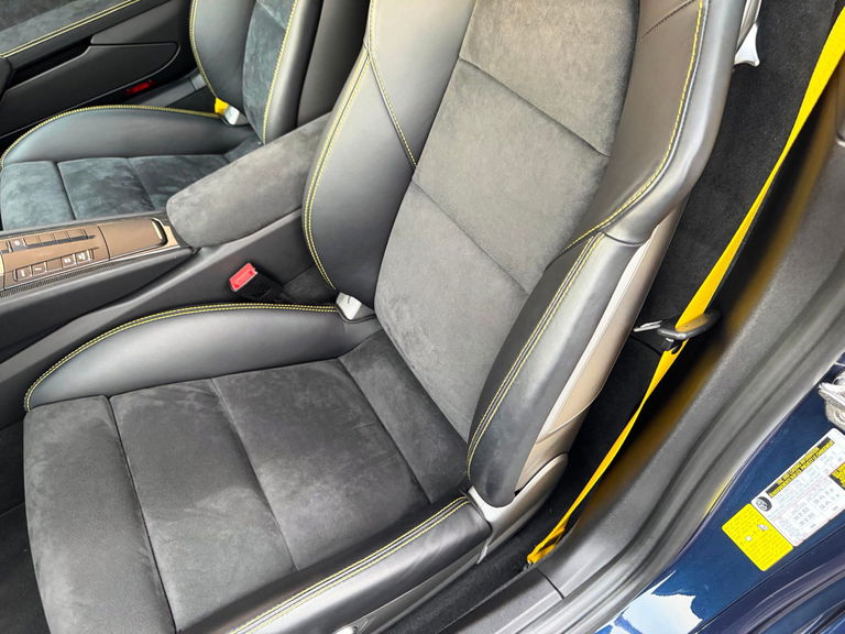 Porsche 981 Cayman GT4