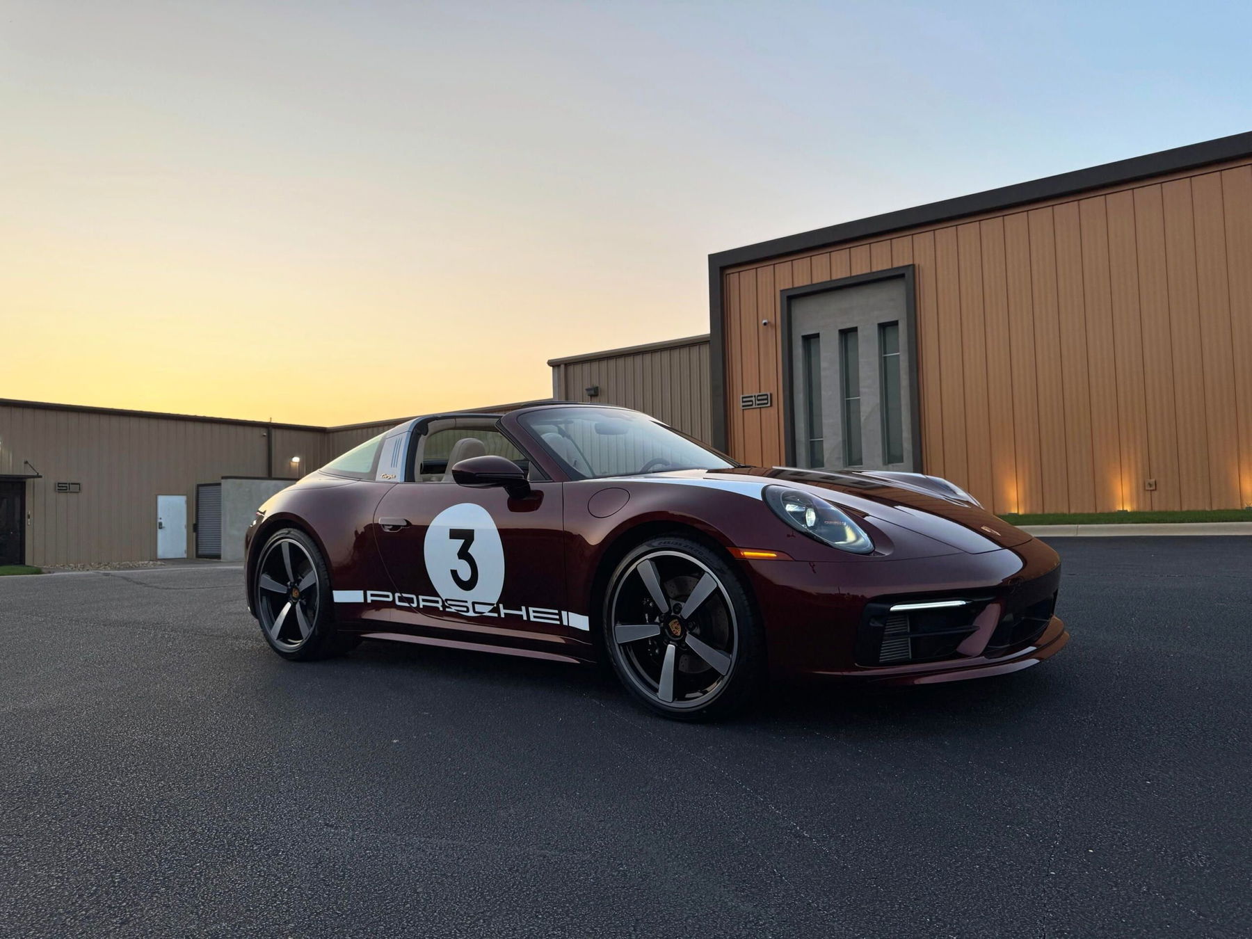 Porsche 992 Heritage Design Edition