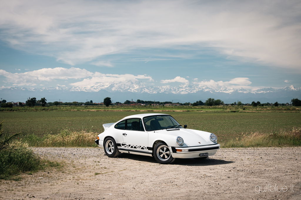 Porsche 911 Carrera 2.7