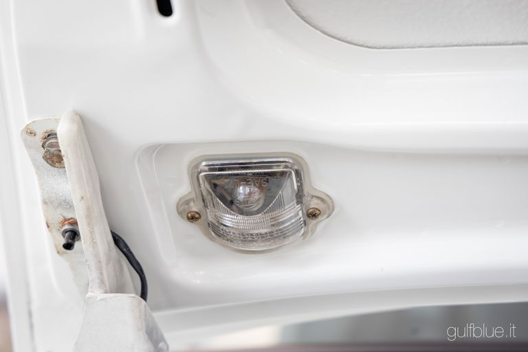 Porsche 911 Carrera 2.7