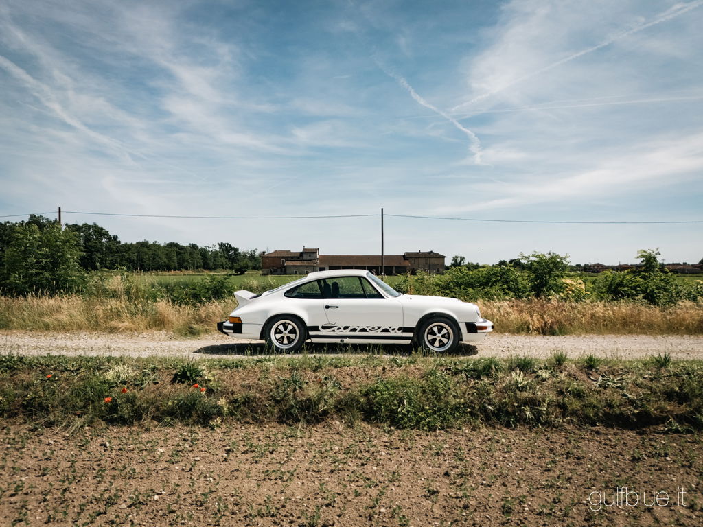 Porsche 911 Carrera 2.7