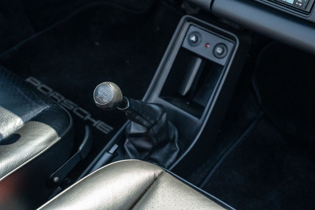 Porsche 911 Carrera 3.2 Speedster