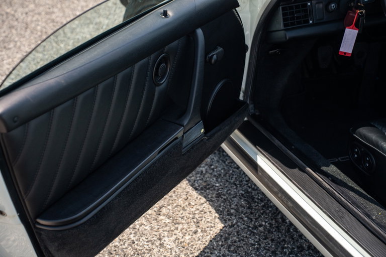 Porsche 911 Carrera 3.2 Speedster