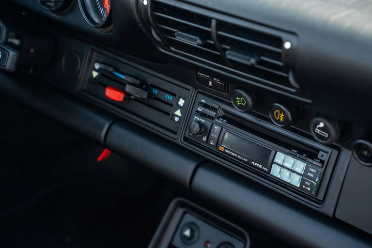 Porsche 911 Carrera 3.2 Speedster