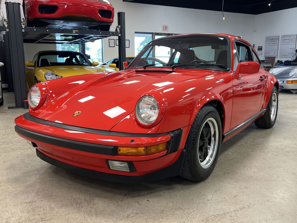 Porsche 911 Carrera 3.2