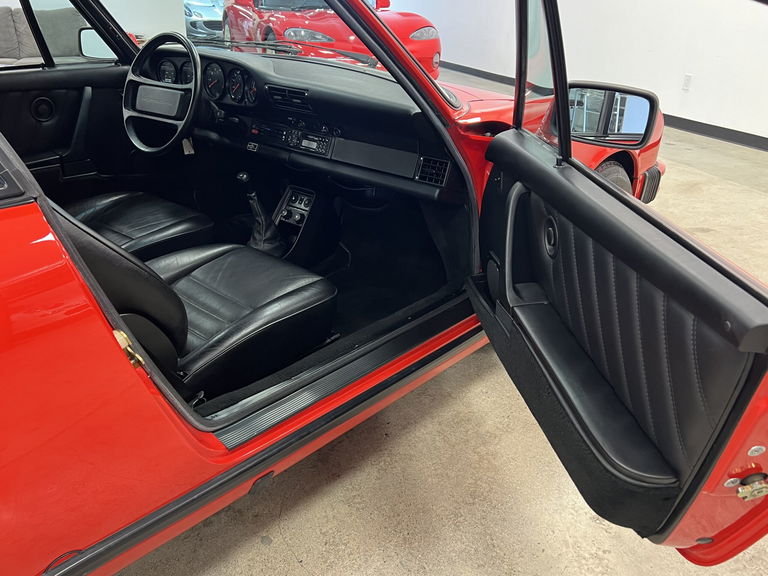 Porsche 911 Carrera 3.2