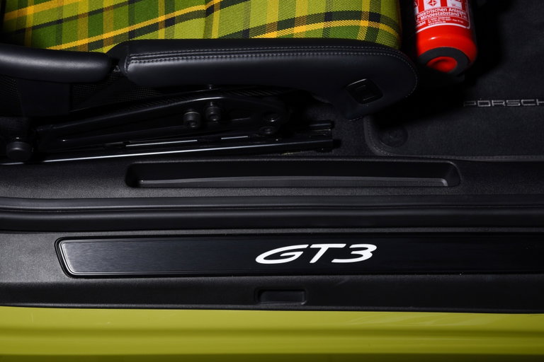Porsche 992 GT3 Touring