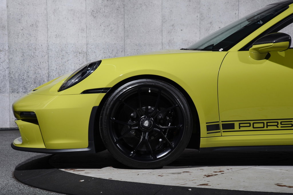 Porsche 992 GT3 Touring