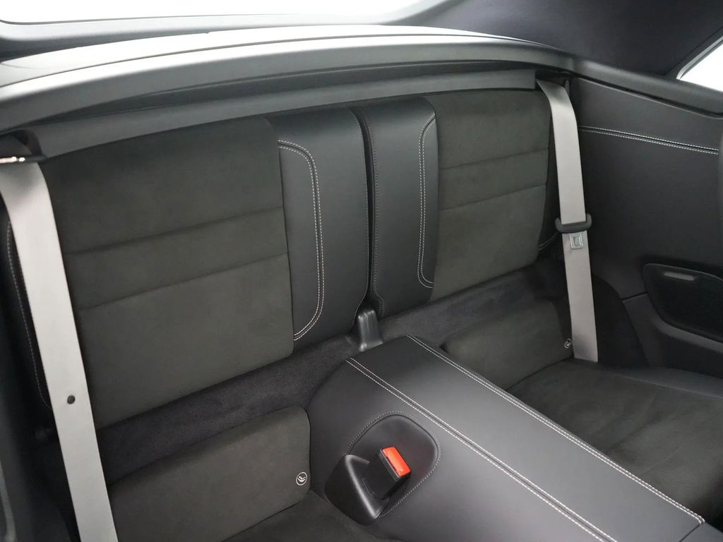 Porsche 992 Carrera 4 GTS