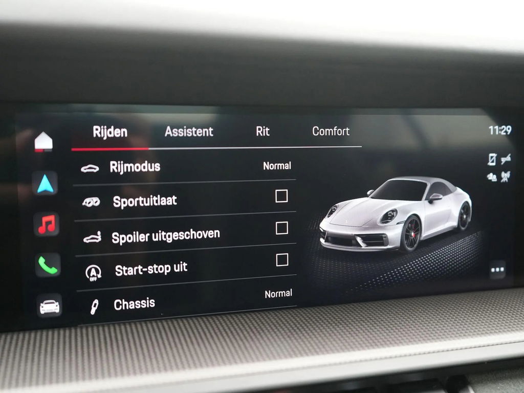 Porsche 992 Carrera 4 GTS