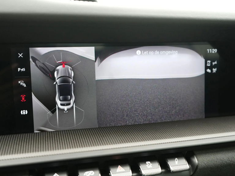 Porsche 992 Carrera 4 GTS