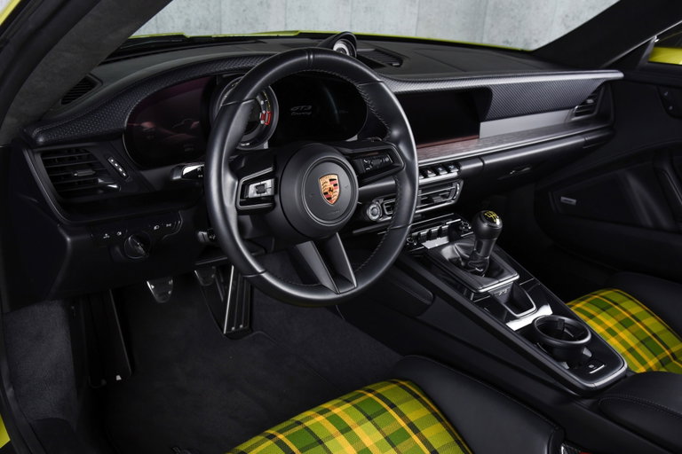 Porsche 992 GT3 Touring