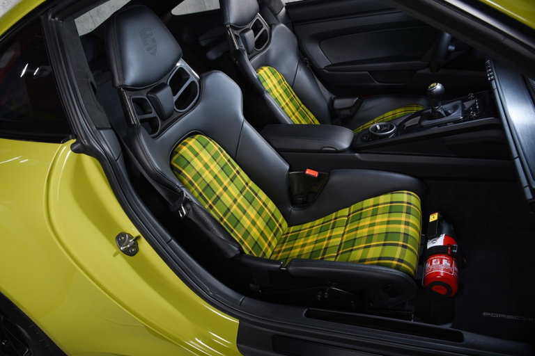 Porsche 992 GT3 Touring
