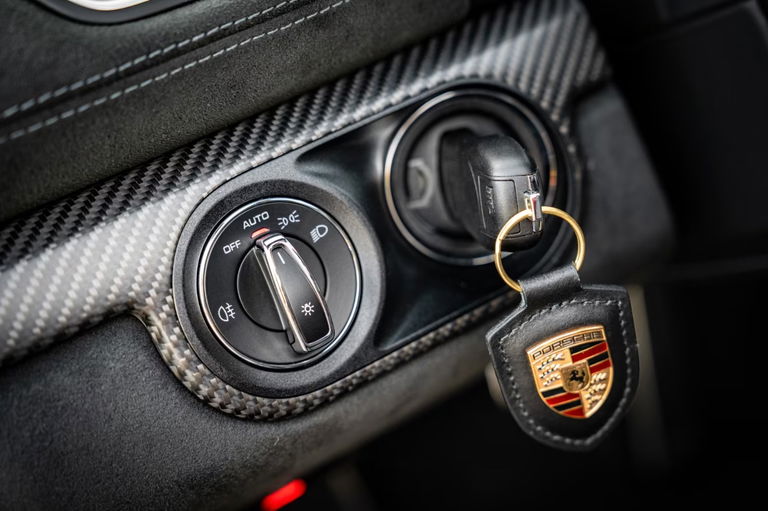 Porsche 718 Spyder RS