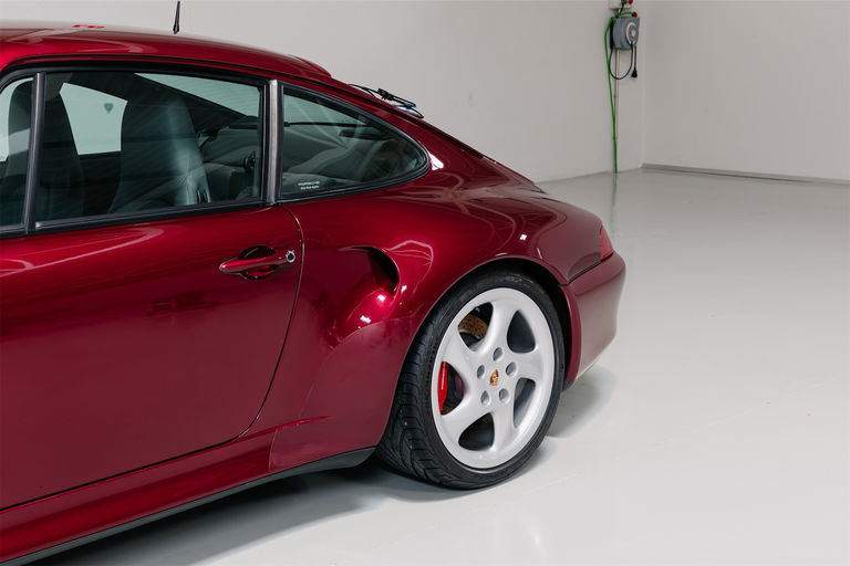 Porsche 993 Carrera 4S