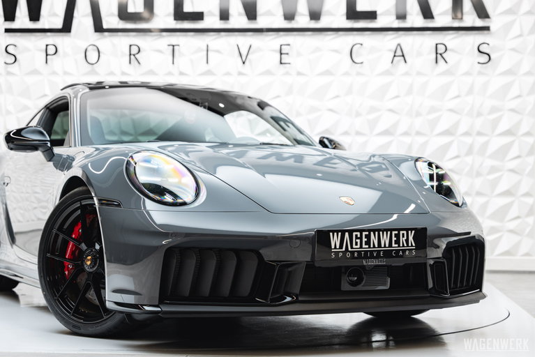 Porsche 992.2 Carrera 4 GTS