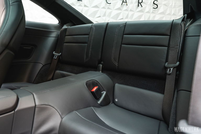 Porsche 992 Carrera 4