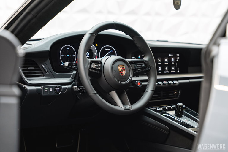 Porsche 992.2 Carrera 4 GTS