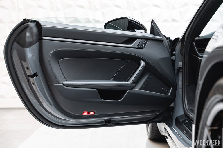 Porsche 992.2 Carrera 4 GTS