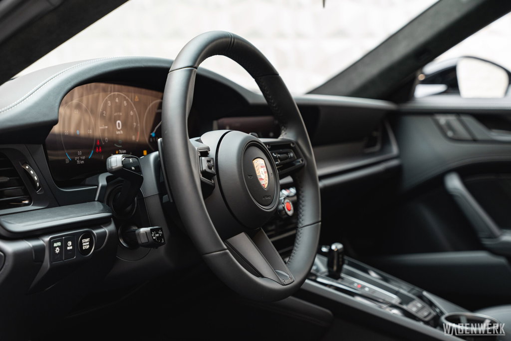 Porsche 992.2 Carrera 4 GTS