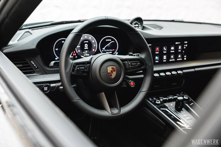 Porsche 992.2 Carrera 4 GTS