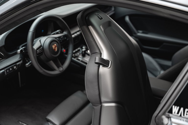 Porsche 992.2 Carrera 4 GTS