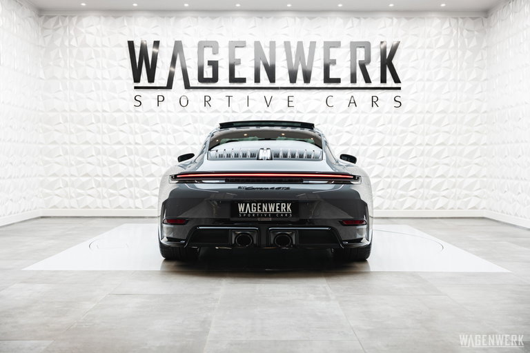 Porsche 992.2 Carrera 4 GTS