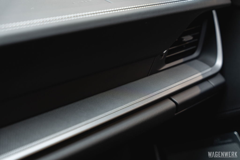 Porsche 992 Carrera 4