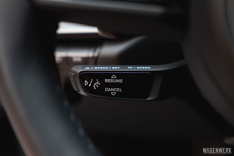 Porsche 992 Carrera 4