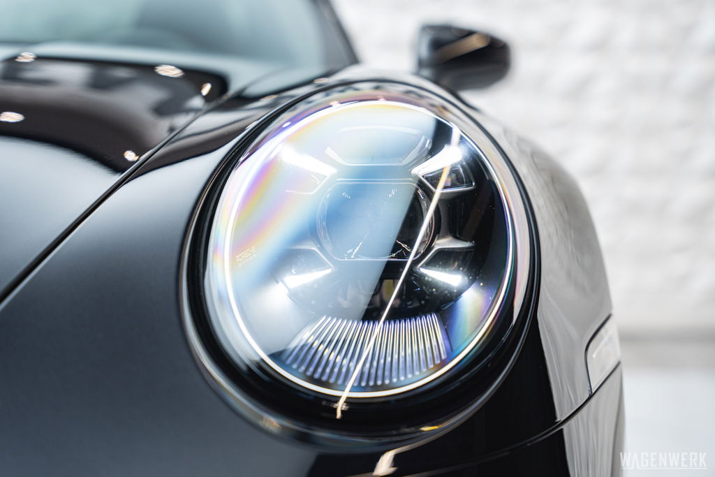 Porsche 992 Carrera 4