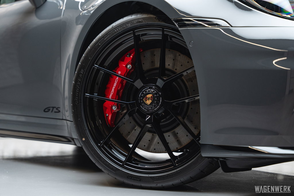 Porsche 992.2 Carrera 4 GTS