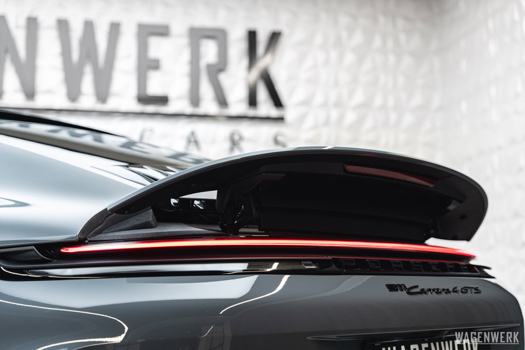 Porsche 992.2 Carrera 4 GTS