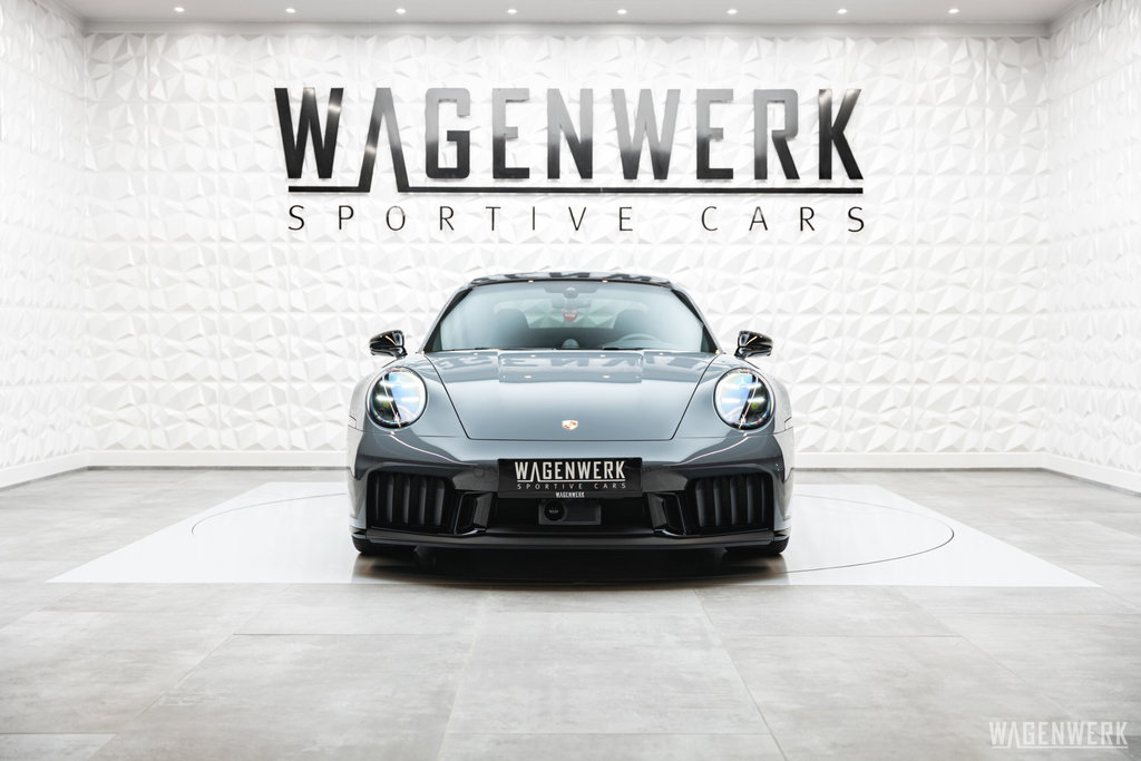 Porsche 992.2 Carrera 4 GTS