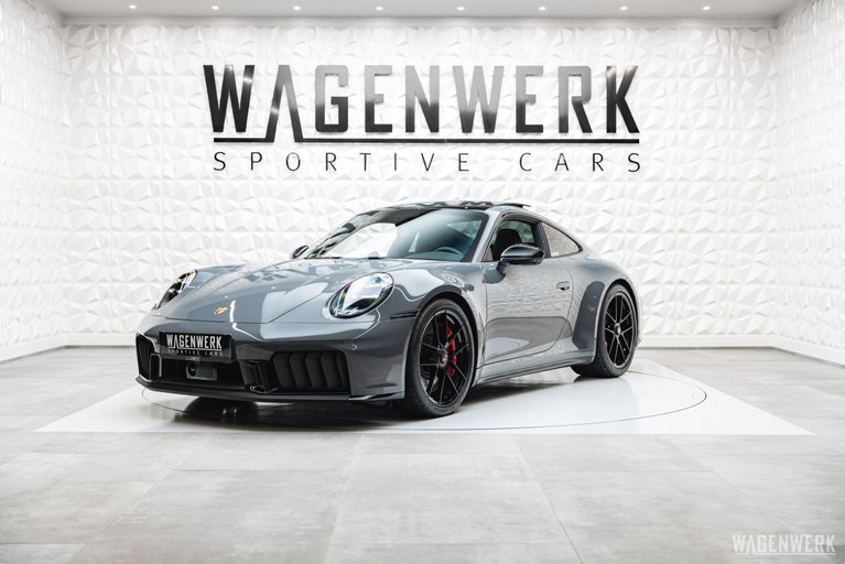 Porsche 992.2 Carrera 4 GTS