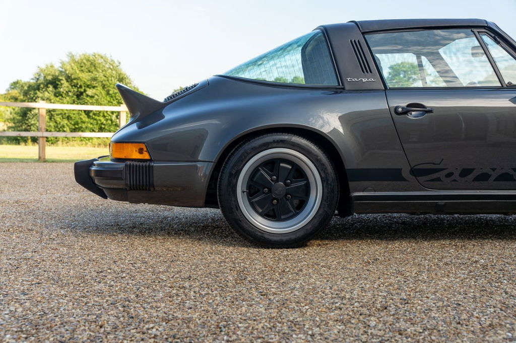 Porsche 911 Modified