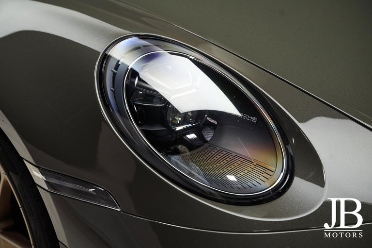 Porsche 992 GT3 Touring