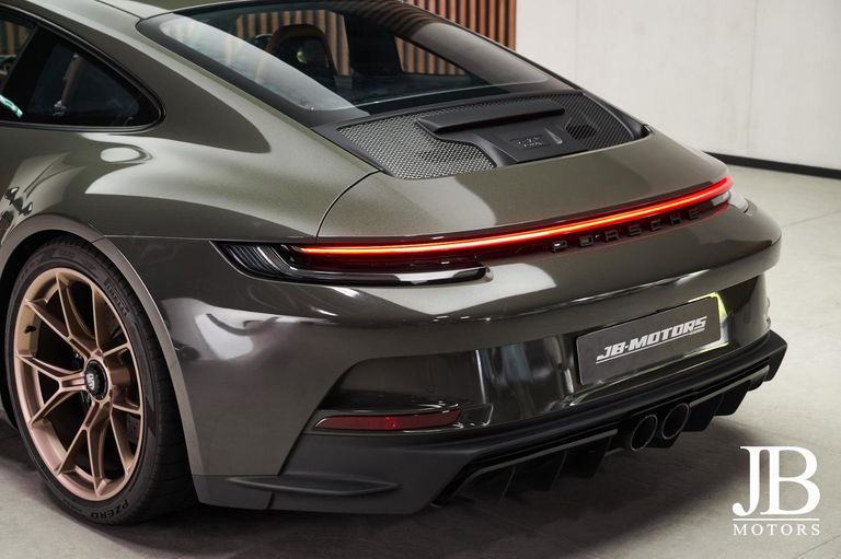 Porsche 992 GT3 Touring