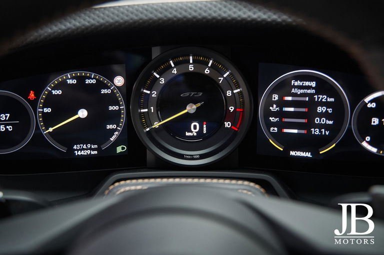 Porsche 992 GT3 Touring