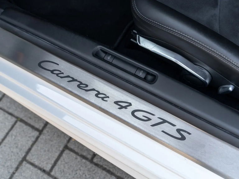 Porsche 997.2 Carrera 4 GTS