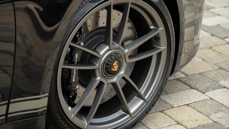 Porsche 992 Edition 50 Jahre Porsche Design