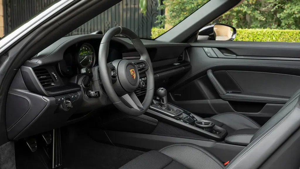 Porsche 992 Edition 50 Jahre Porsche Design