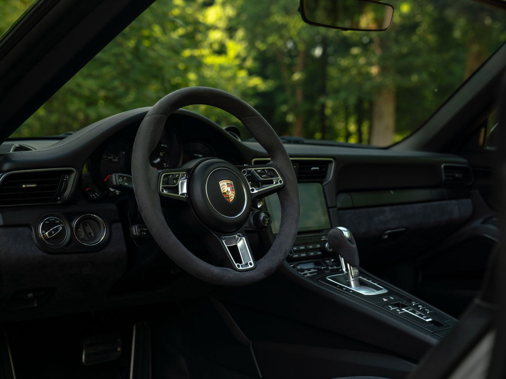 Porsche 991.2 Carrera 4 GTS