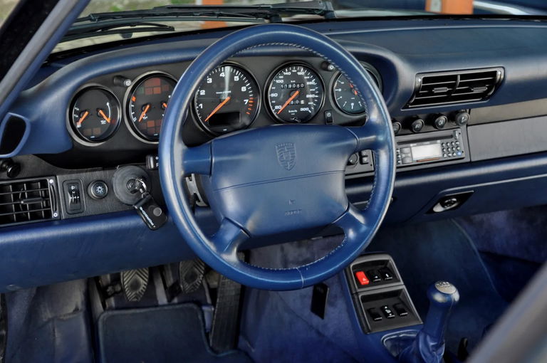 Porsche 993 Carrera 4