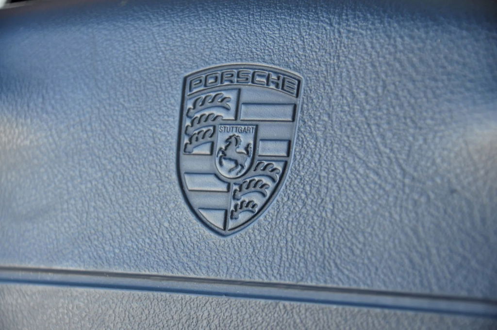 Porsche 993 Carrera 4