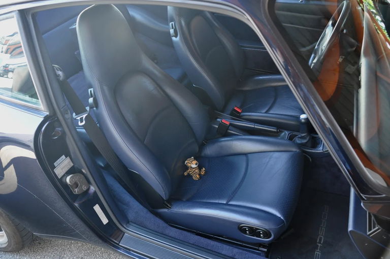 Porsche 993 Carrera 4