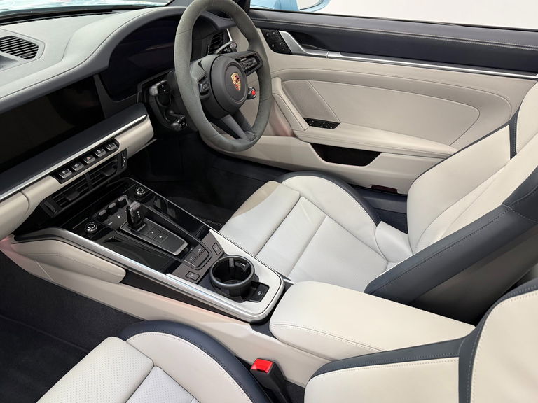 Porsche 992.2 Targa 4 GTS