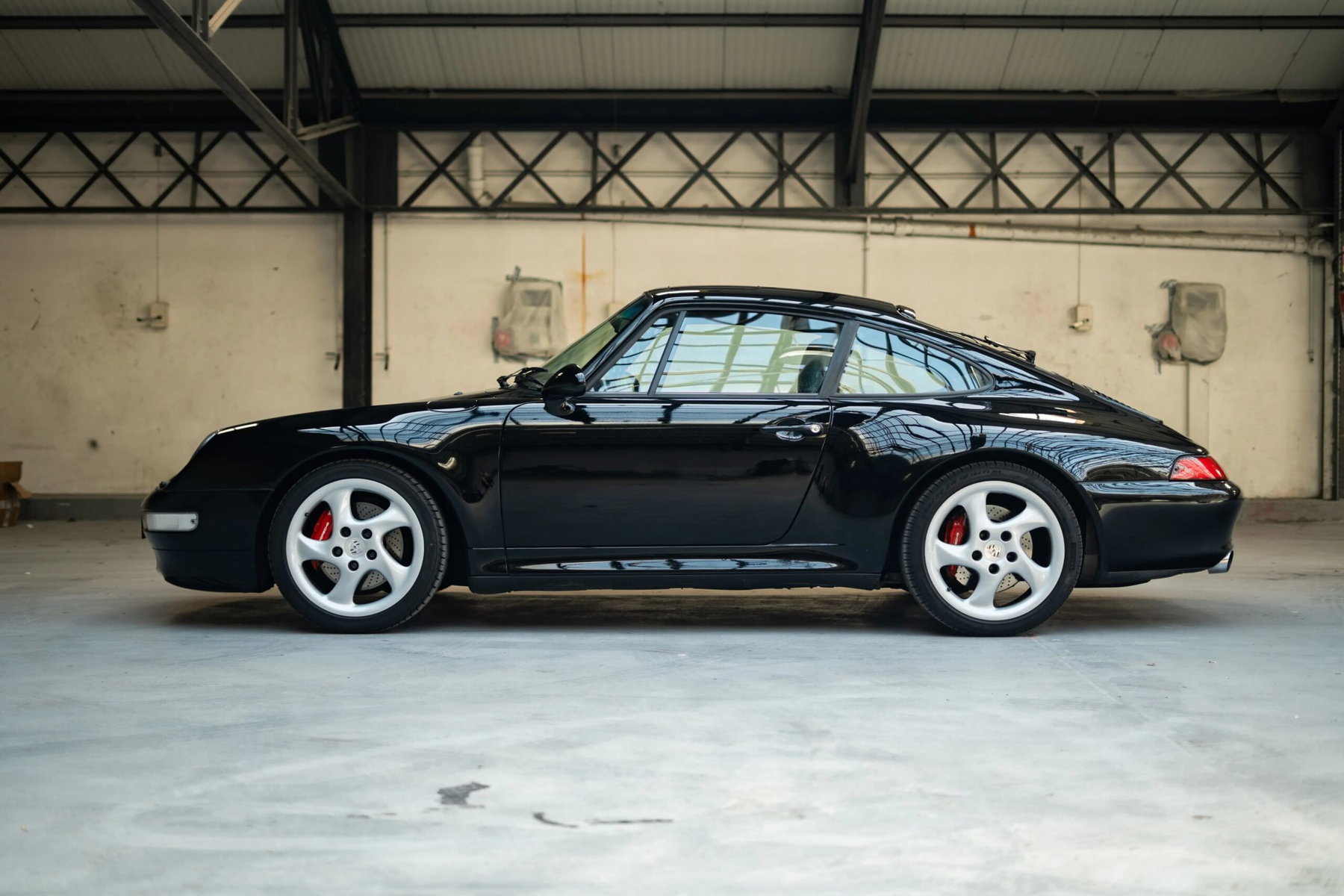 Porsche 993 Carrera 4S 1996 - elferspot.com - Marketplace for