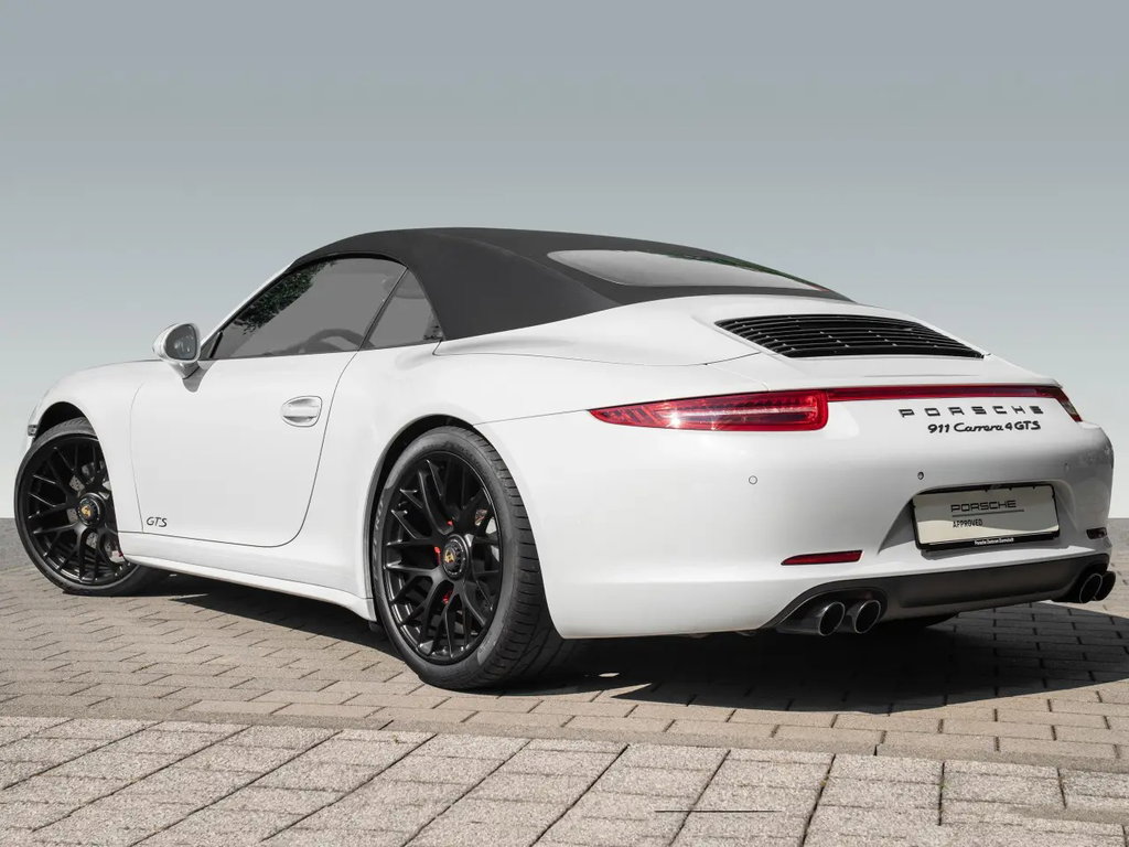 Porsche 991 Carrera 4 GTS